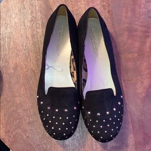 Cute Black and Gold Flats